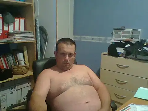 Snapshot of manubm03 chatting on 07/06/26, 03:36 manubm03 online show from 07/06/26, 03:36