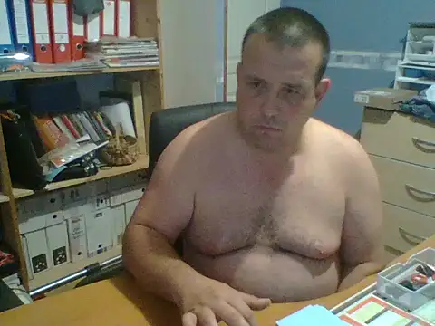 Snapshot of manubm03 chatting on 08/01/26, 04:56 manubm03 online show from 08/01/26, 04:56