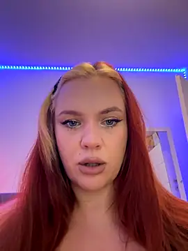 AnjaAmelia online show from 11/19/25, 11:10