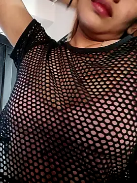 annie-19 online show from 01/11/25, 05:07