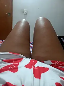 Snapshot of annie-19 chatting on 09/24/25, 08:45 annie-19 online show from 09/24/25, 08:45