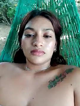 Snapshot of annie-19 chatting on 10/12/25, 05:56 annie-19 online show from 10/12/25, 05:56