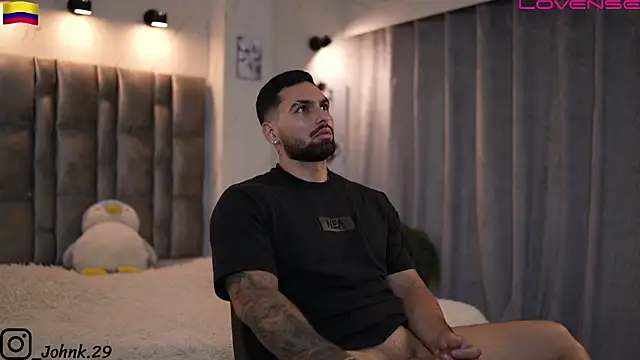 Snapshot of john_king29 chatting on 12/04/25, 01:15 john king29 online show from 12/04/25, 01:15