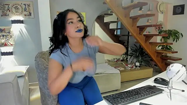 Snapshot of CelesteBreedlove chatting on 10/01/25, 08:04 CelesteBreedlove online show from 10/01/25, 08:04