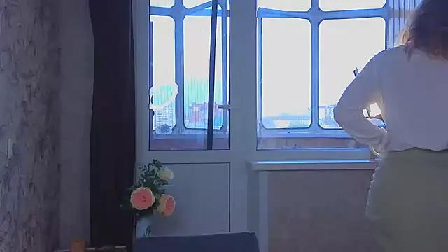 Snapshot of sinteas chatting on 10/30/25, 11:22 sinteas online show from 10/30/25, 11:22