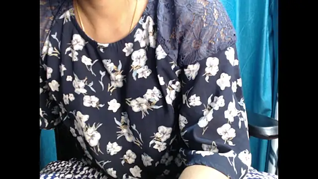 CuteRhea69 online show from 02/05/25, 03:20
