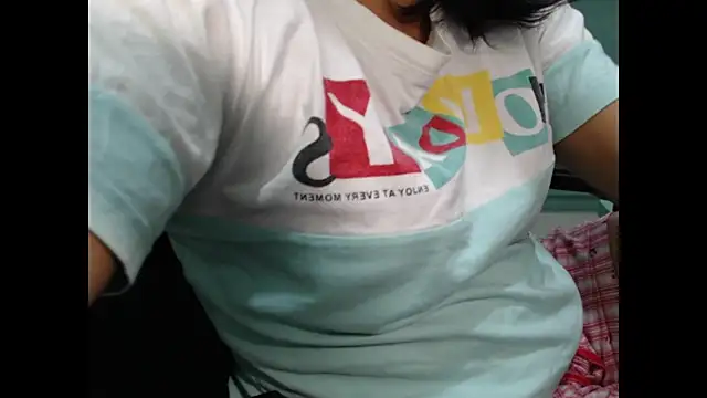 CuteRhea69 online show from 11/21/25, 12:37