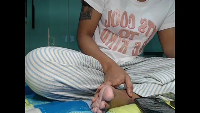 Snapshot of CuteRhea69 chatting on 02/27/26, 01:33 CuteRhea69 online show from 02/27/26, 01:33