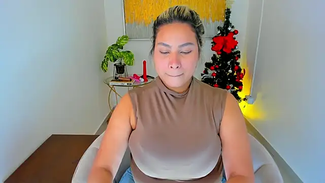 Carlota peach online show from 01/04/25, 07:34
