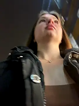 KrisMagnoly online show from 10/24/25, 05:20