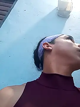 brunettehot77 online show from 09/17/25, 10:55