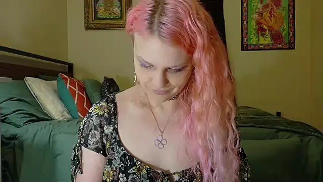 Emihaze online show from 07/24/26, 07:56