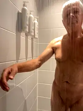 Snapshot of pau65vb chatting on 11/24/25, 06:02 pau65vb online show from 11/24/25, 06:02