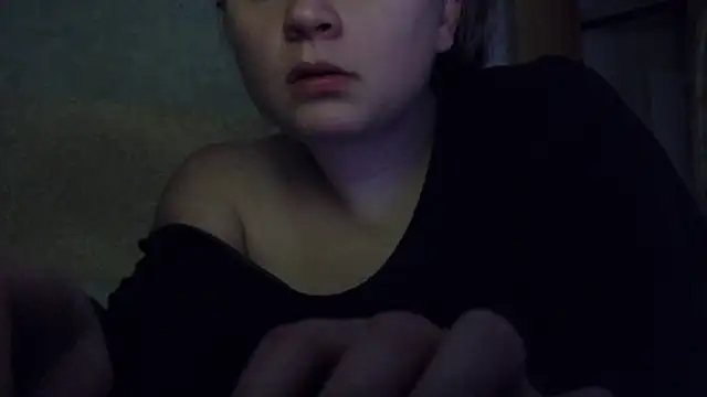 Snapshot of FrumCake chatting on 12/18/25, 12:06 FrumCake online show from 12/18/25, 12:06