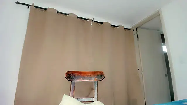 Genesis Sandoval online show from 12/19/24, 04:46