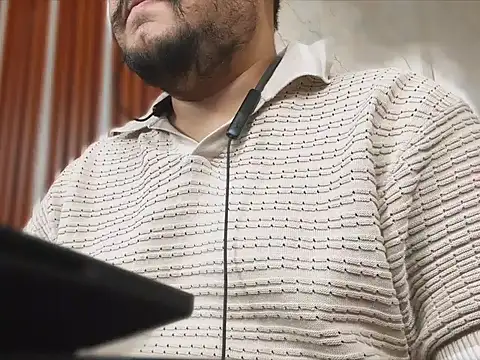 Snapshot of A4h_odin1 chatting on 10/15/25, 08:14 A4h odin1 online show from 10/15/25, 08:14