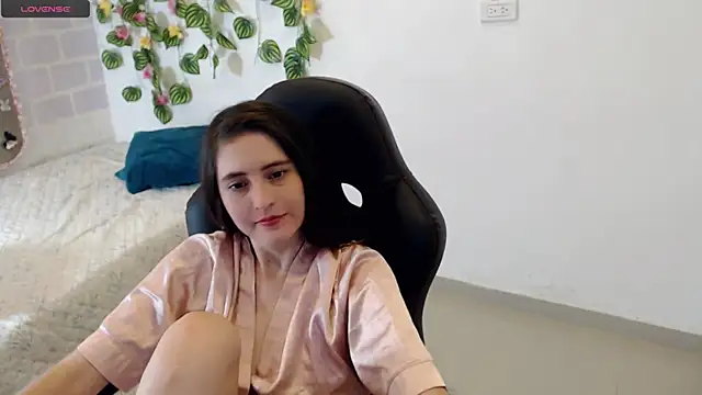 tania sweet   online show from 03/22/25, 06:58