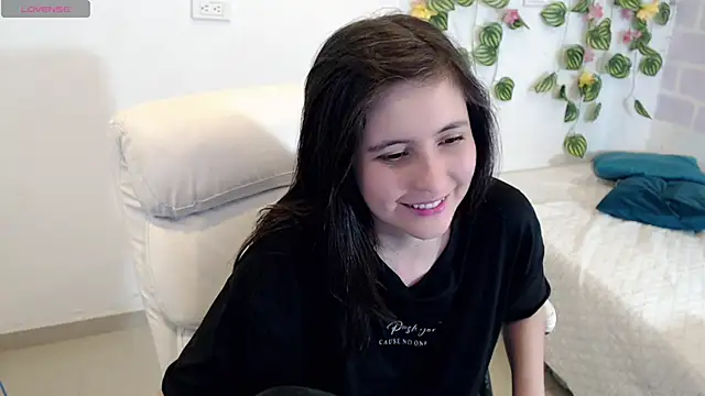 tania sweet   online show from 11/22/25, 05:34