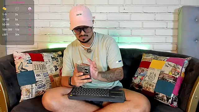 DaviidEvans  online show from 11/29/25, 07:55