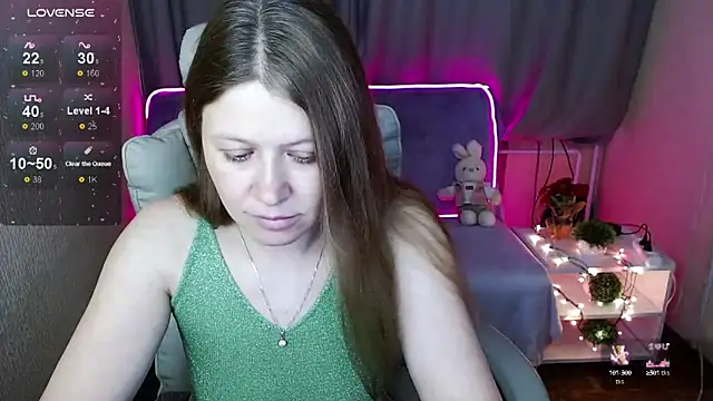 alekasamui online show from 12/19/24, 04:34
