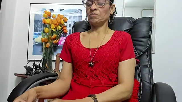 Snapshot of Aries_Mature chatting on 10/18/25, 02:51 Aries Mature online show from 10/18/25, 02:51