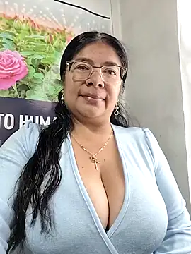   valentina18 online show from 03/05/26, 01:18