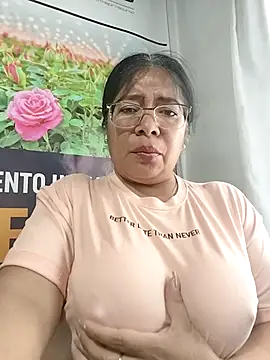   valentina18 online show from 05/09/26, 12:32