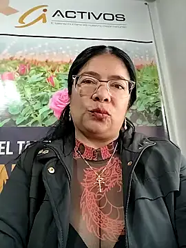   valentina18 online show from 05/25/26, 12:22