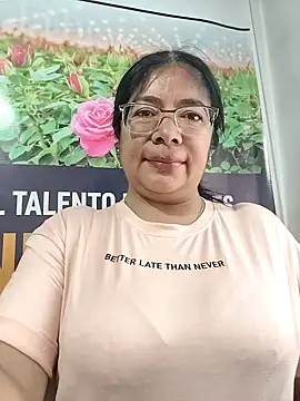   valentina18 online show from 05/26/26, 12:23