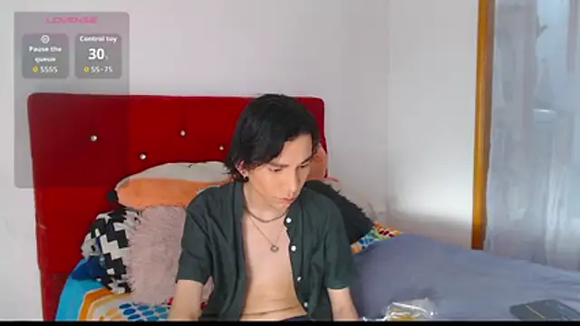 Snapshot of LAICK_01 chatting on 11/14/25, 08:07 LAICK 01 online show from 11/14/25, 08:07