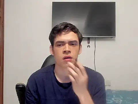 Lucian Gomez  online show from 10/28/25, 06:50