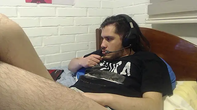 hung weeb online show from 12/02/24, 03:15