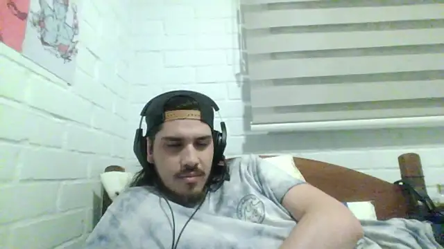 hung weeb online show from 12/16/24, 01:10