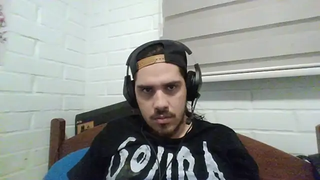 hung weeb online show from 01/17/25, 01:47