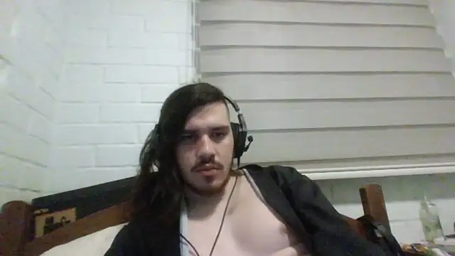 hung weeb online show from 01/20/25, 04:43