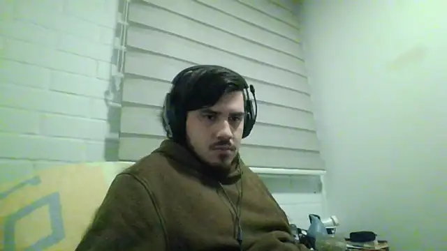hung weeb online show from 06/03/26, 01:52