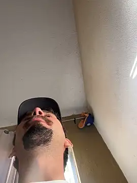 Snapshot of Tomthelong chatting on 02/07/25, 10:52 Tomthelong online show from 02/07/25, 10:52