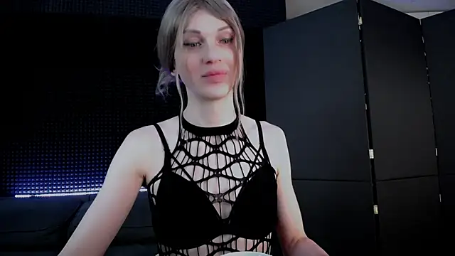 Snapshot of Hardy_Green chatting on 11/01/25, 04:14 Hardy Green online show from 11/01/25, 04:14