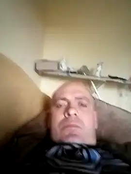 Snapshot of Robertvirt chatting on 09/23/25, 02:31 Robertvirt online show from 09/23/25, 02:31