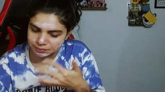 Nikkykora15 online show from 12/06/24, 02:02