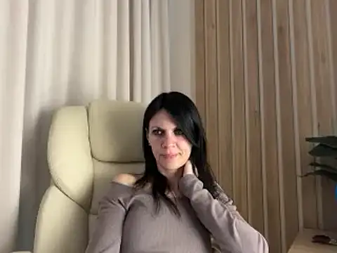 InjaAtHome online show from 05/11/26, 05:43