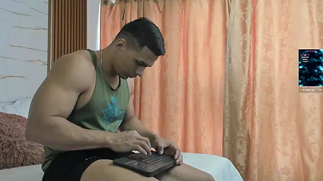 Snapshot of ChoreyTaiylor chatting on 11/25/25, 02:39 ChoreyTaiylor online show from 11/25/25, 02:39