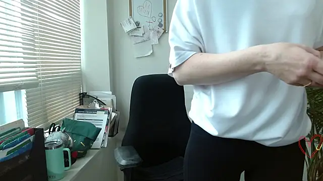 City Kat online show from 05/06/26, 02:33