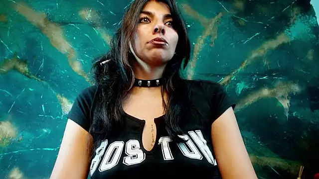 Snapshot of julieth_sex1 chatting on 09/25/25, 05:33 julieth sex1 online show from 09/25/25, 05:33