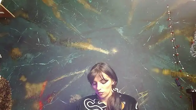 Snapshot of julieth_sex1 chatting on 12/20/25, 07:04 julieth sex1 online show from 12/20/25, 07:04