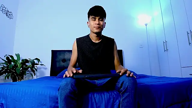 Eiden allenx online show from 12/05/24, 09:39