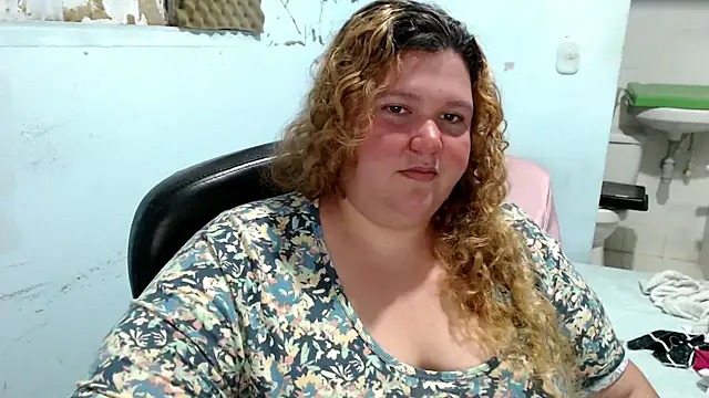 squirt322bbw online show from 06/18/26, 06:34