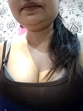 Snapshot of soniya_cute chatting on 03/05/26, 05:31 soniya cute online show from 03/05/26, 05:31