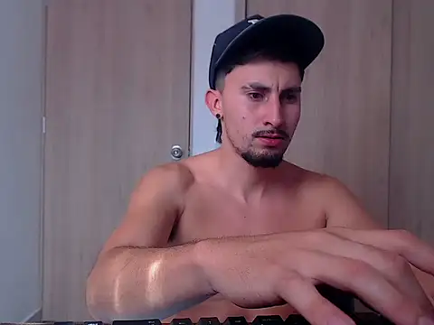 ChrisDamon online show from 09/19/25, 02:40