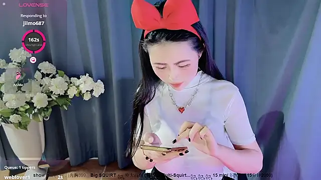 Snapshot of candy-yiyi chatting on 12/25/24, 03:29 candy-yiyi online show from 12/25/24, 03:29